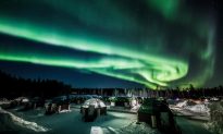 Video: Strong Northern Lights Dance in Lapland Sky