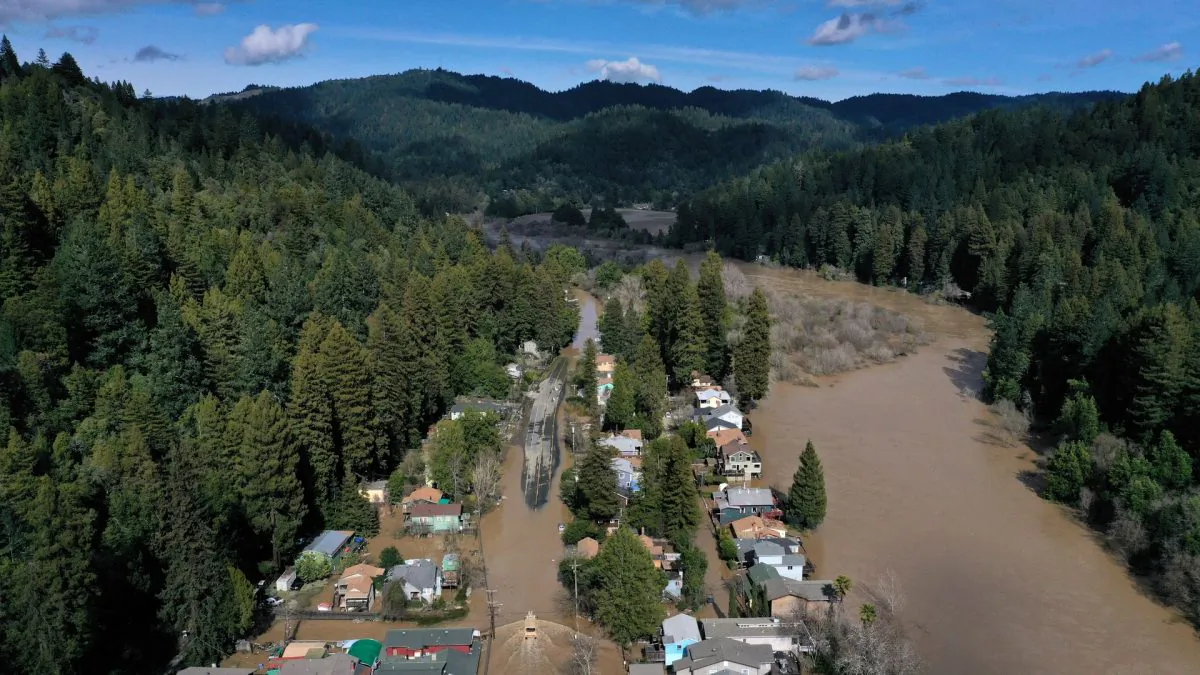 An aerial view of a flooded neighborhood in Guerneville, Calif., on Feb. 28, 2019. The Russian River has crested over flood stage and is now receding after floodwaters inundate the town of Guerneville. (Justin Sullivan/Getty Images)