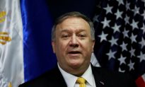 Pompeo Says World Should Have ‘Eyes Wide Open’ About Chinese Tech Risks