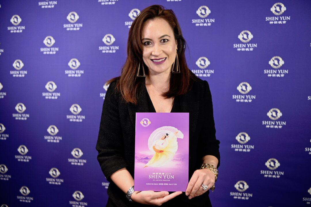 Nadene Lomu, wife of rugby legend Jonah Lomu, enjoyed Shen Yun Performing Arts at Auckland’s Aotea Centre, ASB Theatre on March 2, 2019. (NTD Television)