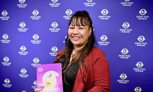 Wellingtonian Flies up to Auckland Just to See Shen Yun