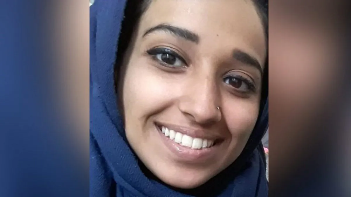 Hoda Muthana, an Alabama woman who left home to join ISIS after becoming radicalized online. (Hoda Muthana/Attorney Hassan Shibly via AP)