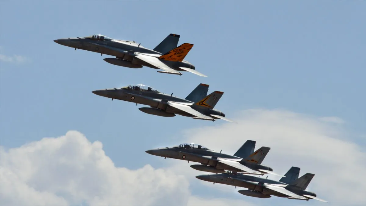 A coordinated drill with five RAAF FA/18-A Hornet aircraft were on display at the Australian International Airshow 2019 at Avalon Airport in Victoria, Australia on March 1, 2019. (Bowen Zhang/Epoch Times)