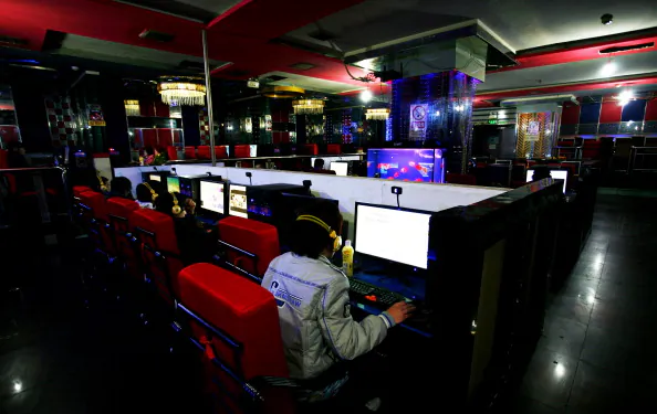 More Than 300 Million Chinese Private Messages Monitored by Police, Researcher Says