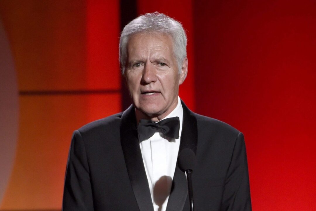 In this April 30, 2017, file photo, Alex Trebek speaks at the 44th annual Daytime Emmy Awards at the Pasadena Civic Center in Pasadena, Calif. Trebek has been diagnosed with stage 4 pancreatic cancer. (The Canadian Press/AP/Chris Pizzello/Invision)