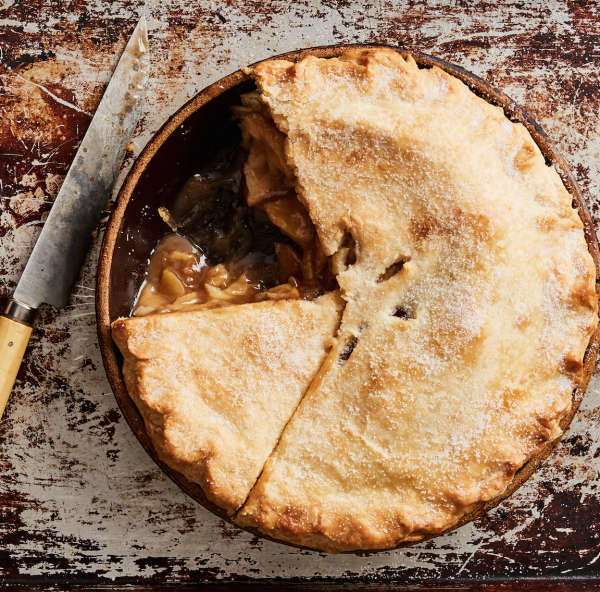 Apple pie with lard crust