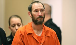 Homeless Veteran and Woman Behind $400,000 GoFundMe Scam Plead Guilty