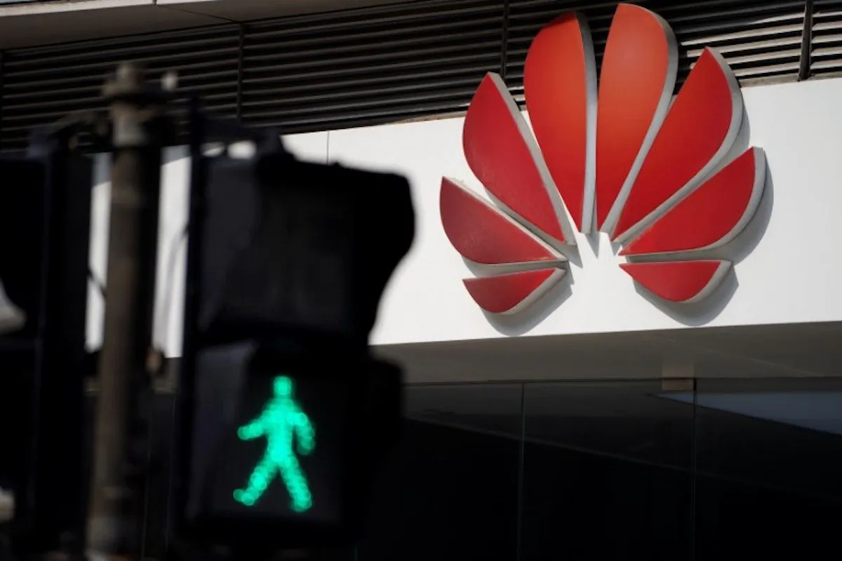 A Huawei company logo is seen outside a shopping mall in Shanghai, China on March 7, 2019. (Aly Song/Reuters)