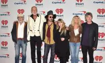 Singer Stevie Nicks Cancels Concerts Over COVID Fears