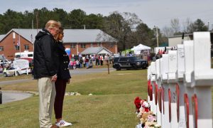 Trump Meets Relatives of Alabama Tornado Victims, Surveys 'Unbelievable Devastation'