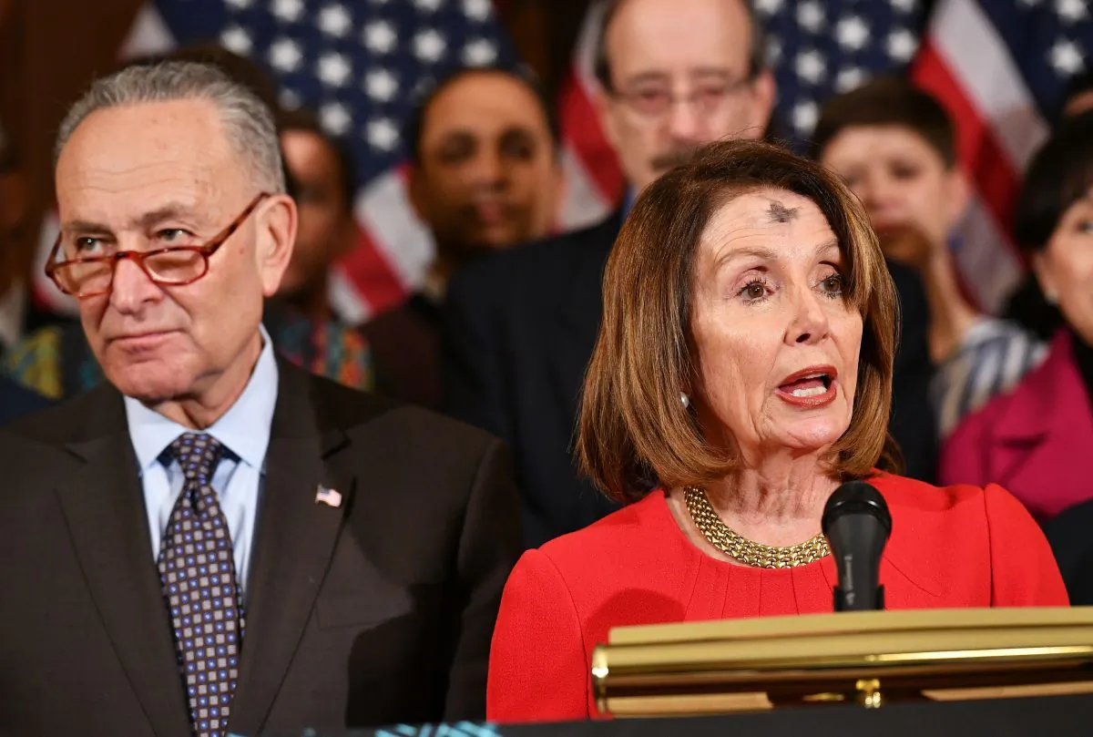 House Speaker Nancy Pelosi (R) with Senate Majority Leader Chuck Schumer (L) in the Rayburn Room of the U.S. Capitol in Washington, on March 6, 2019. (Mandel Ngan/AFP/Getty Images)