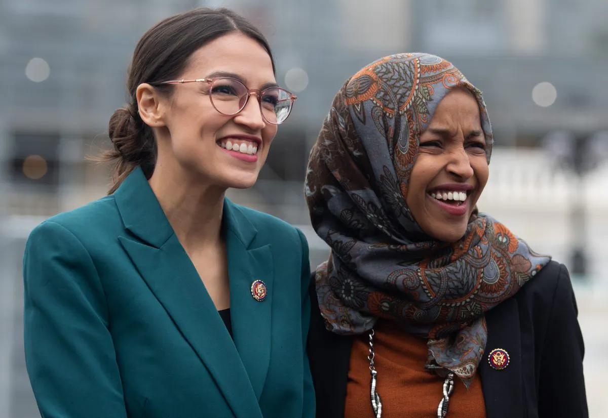 (L) Rep. Alexandria Ocasio-Cortez (D-N.Y.) and Rep. Ilhan Omar (D-Minn.) outside the U.S. Capitol in Washington on Feb. 7, 2019. (SAUL LOEB/AFP/Getty Images)