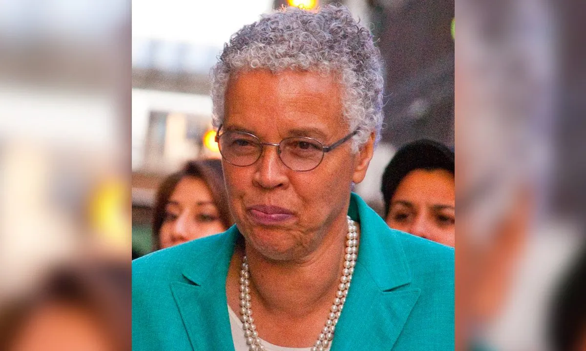 Toni Preckwinkle. Charles Edward Miller from Chicago, United States [CC BY-SA 2.0 (https://creativecommons.org/licenses/by-sa/2.0)]
