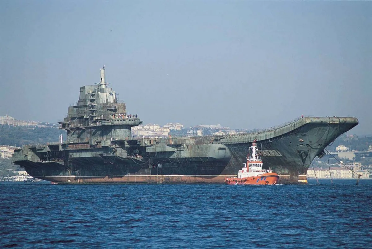 Varyag, the Soviet aircraft carrier purchased by the Chinese regime and relaunched in 2012 as the Type 001 Liaoning, before refitting. (Public Domain)
