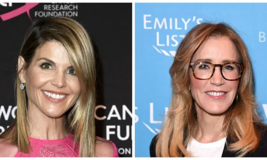 Report: TV Actress Felicity Huffman Arrested by 7 FBI Agents With Guns Drawn