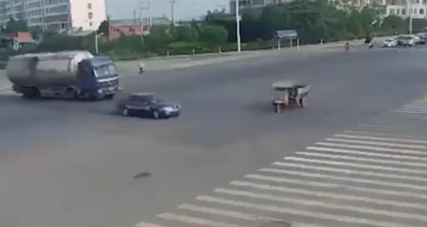 Rickshaw crash