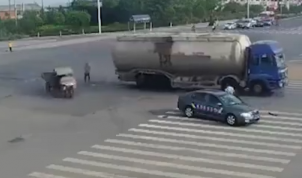 Rickshaw crash