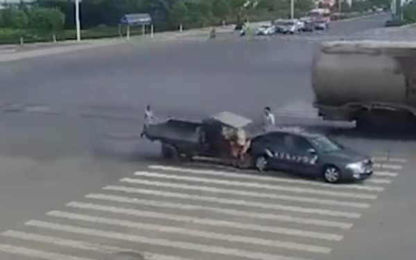 Rickshaw crash