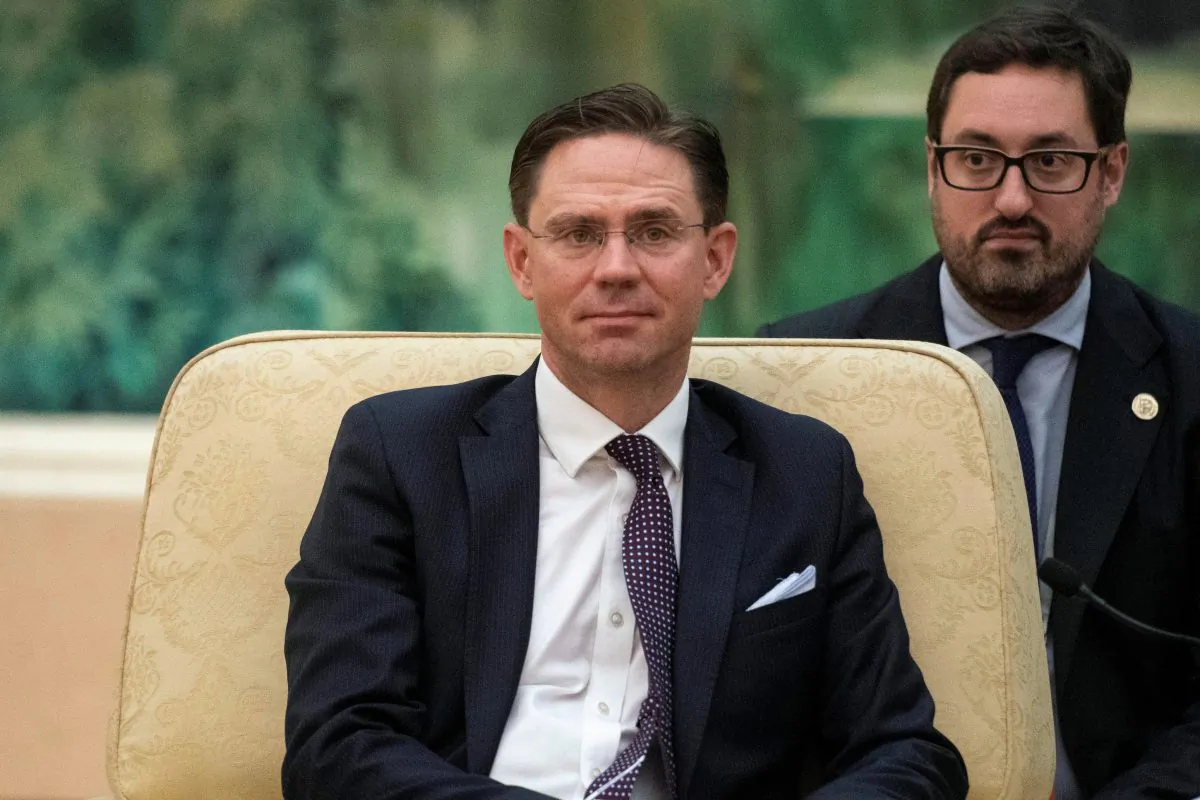 European Commission Vice President Jyrki Katainen listens to China's Premier Li Keqiang (not pictured) during a meeting at the Great Hall of the People in Beijing on June 25, 2018. (Fred Dufour/Pool via Reuters)