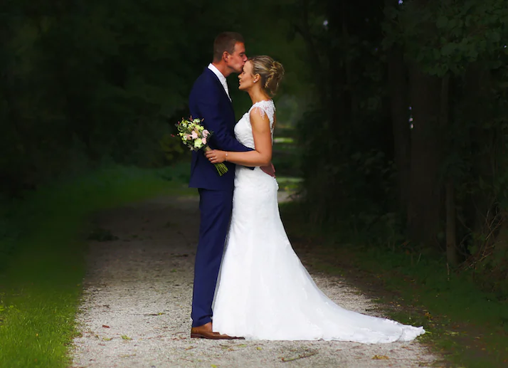 Marriage depends on the virtues, such virtues as self-mastery, or control of our strongest impulses and appetites, rather than enslavement to them. (MEI BAKKER/UNSPLASH)
