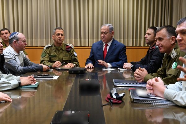 Netanyahu in defense meeting