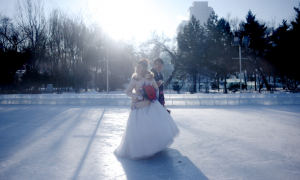 Woman Pays $4,500 for Fake Husband to Ease Parents' Marriage Demands