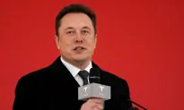 Elon Musk Reveals Twitter Has ‘Negative Cash Flow’ and ‘Heavy Debt’