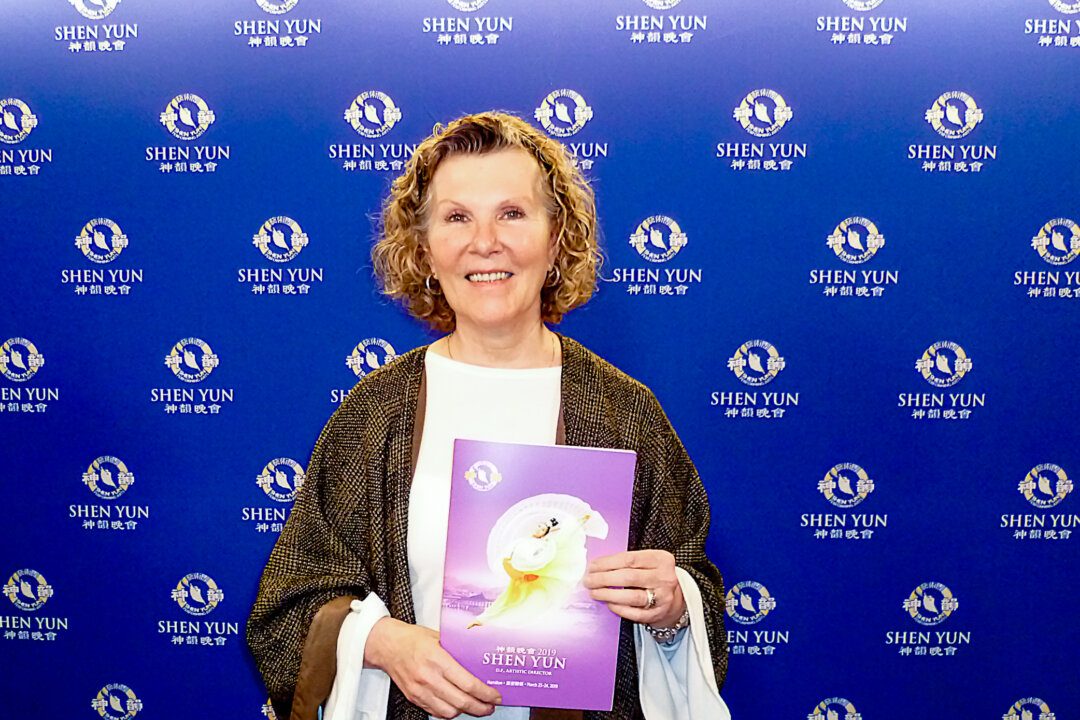 Business owner Lyse Moreau enjoyed Shen Yun Performing Arts, March 24, 2019 at the FirstOntario Concert Hall in Hamilton, Ontario. (Allen Zhou/The Epoch Times)