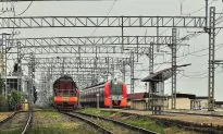 Russian Teenager Killed by Freight Train as She Took Selfie on Tracks