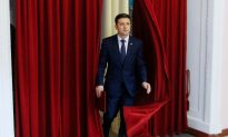 Comedian Set to Win First Round of Ukraine Presidential Vote