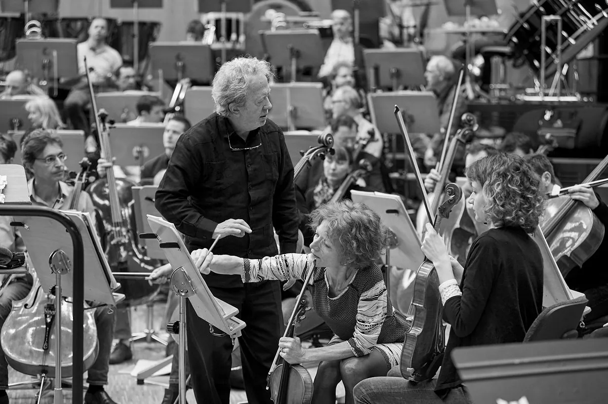 John Nelson with the Strasbourg Philharmonic orchestra, preparing “Les Troyens."(Gregory Massat)
