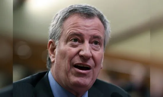 De Blasio Argues ‘MAGA Extremism’ Will Be Florida’s Achilles Heel