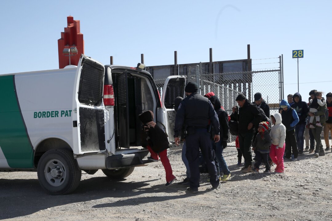 Border Patrol Costs Exploding as More Migrant Families Reach the US ...