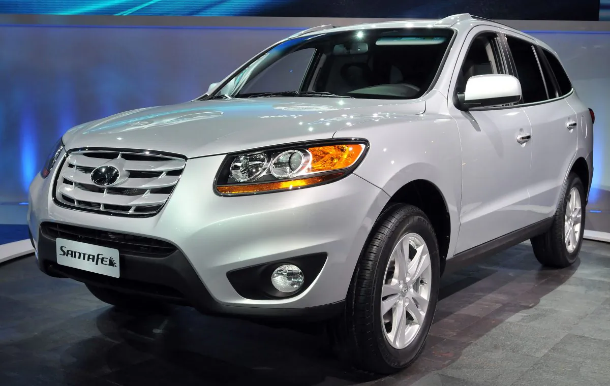A 2010 Hyundai Santa Fe is debuted in Detroit, Mich., on Jan. 11, 2010.  (Bryan Mitchell/Getty Images)
