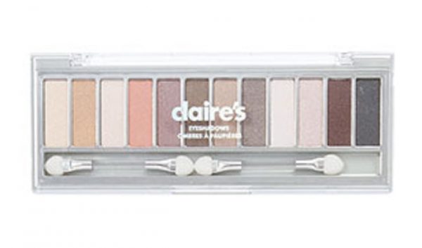 Health Canada issued a recall on April 3, 2019 for Claire's Eyeshadows due to possible asbestos contamination. (Health Canada)