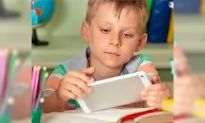 Sydney School Bans ‘Distracting’ iPads, Students Revert to Traditional Textbooks