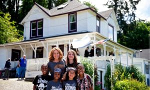 Jury Finds Family of 8 Died by Murder-Suicide in Cliff Crash