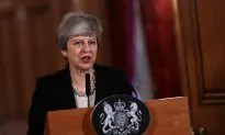 UK’s May Says Greater Risk of No Brexit the Longer It Takes to Find Compromise