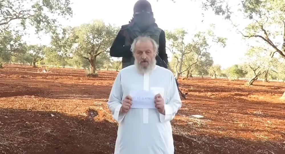 Sergio Zanotti in an ISIS ransom video.