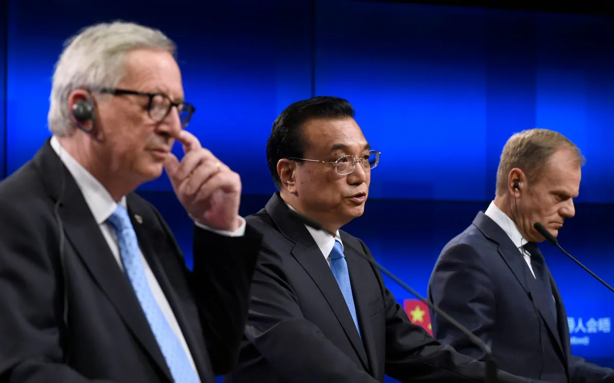 (L-R) European Commission President Jean-Claude Juncker, Chinese Prime Minister Li Keqiang, and European Council President Donald Tusk give a joint press after an EU-China summit at the EU headquarters in Brussels on April 9, 2019. (John Thys/AFP/Getty Images)