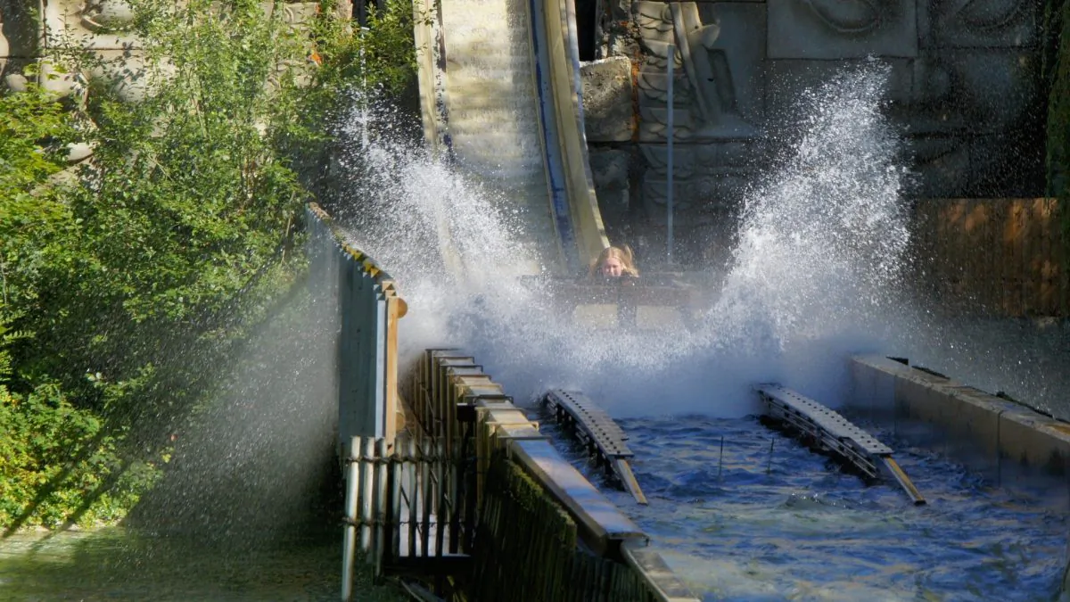 Stock image of an adventure ride. (Chris Sampson/Wikimedia Commons)