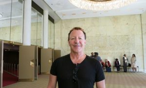 Oscar and Emmy Award-Winning Producer Says Shen Yun Would Resonate With Everyone