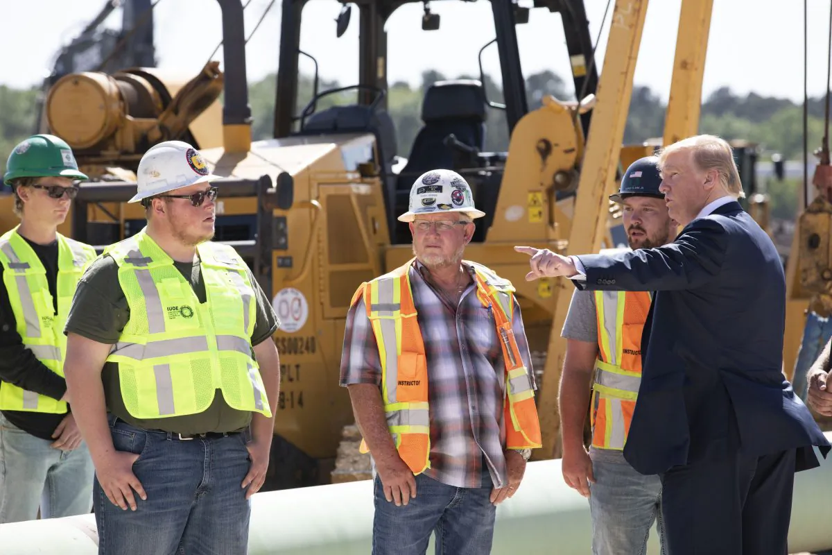 President Donald Trump meets and speaks with students and union members at the International Union of Operating Engineers International Training and Education Center, on April 10, 2019, in Crosby, Texas. (Joyce Boghosian/Official White House Photo)