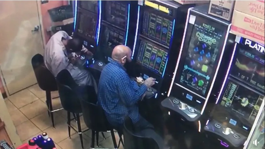 Police are looking for a suspect accused of breaking into a gambling machine and stealing thousands of dollars in Atlanta, Ga., on April 6, 2016. (Crime Stoppers Greater Atlanta)