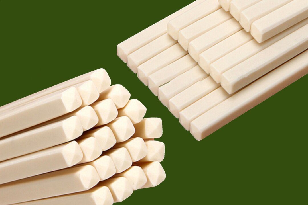 Taiwan customs recently found China-made chopsticks that contain formaldehyde, a known carcinogen. (Screenshot via Taobao.com)