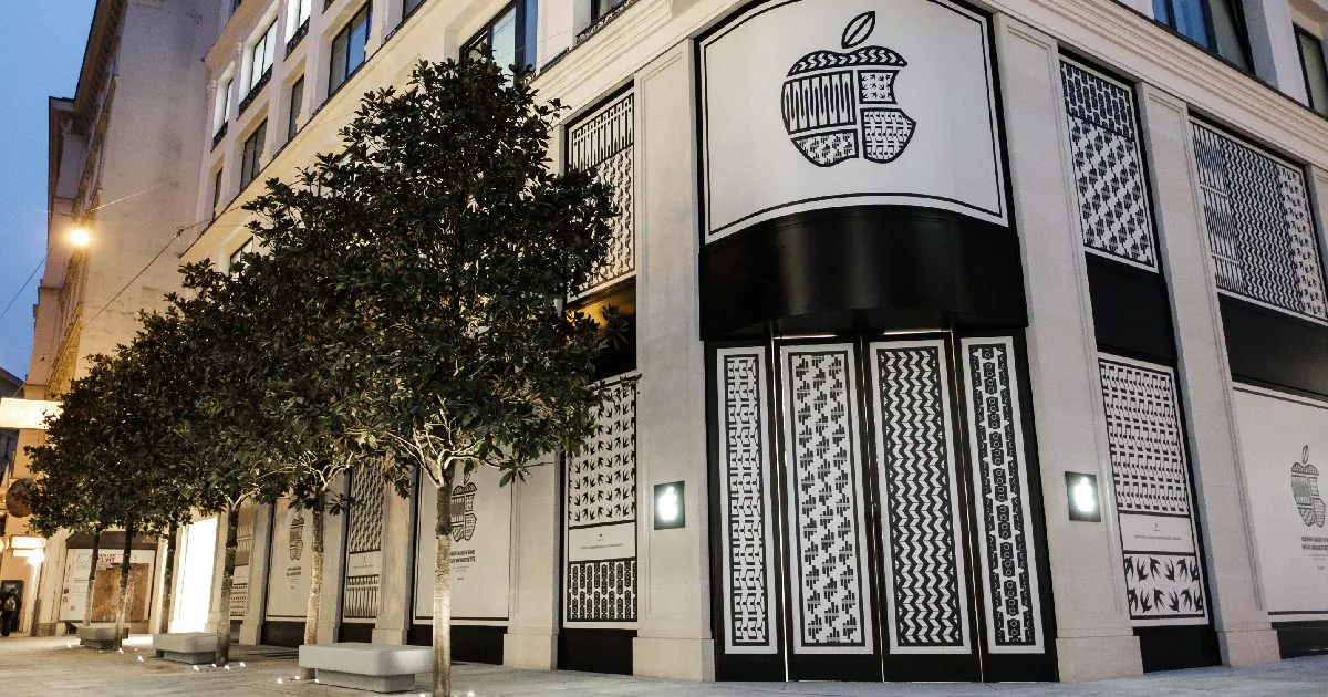 Apple announces it's first store in Vienna,Austria, opening on February 24, with a custom vinyl seen on Feb. 1, 2018 in Vienna, Austria. (Stefan Fuertbauer/Getty Images for Apple)