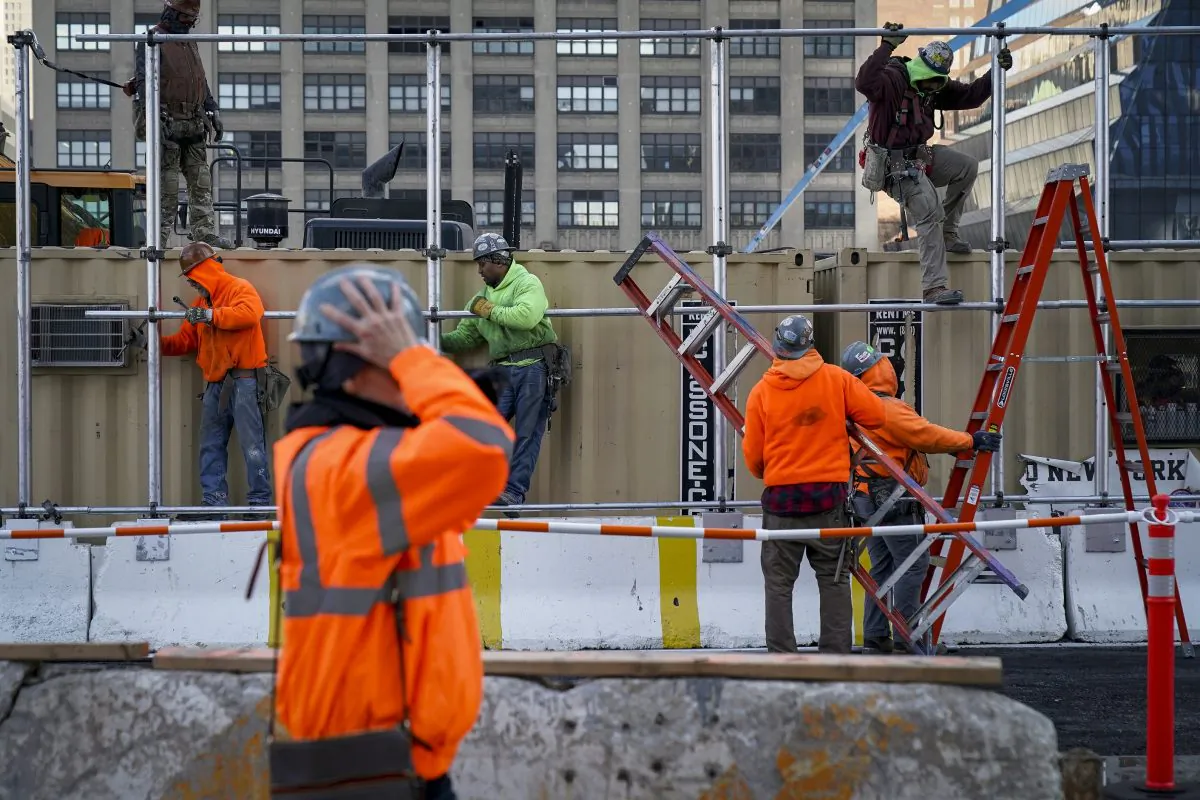 Workers work at the Hudson Yards development site on the West Side of Midtown Manhattan on March 12, 2019. (Drew Angerer/Getty Images)