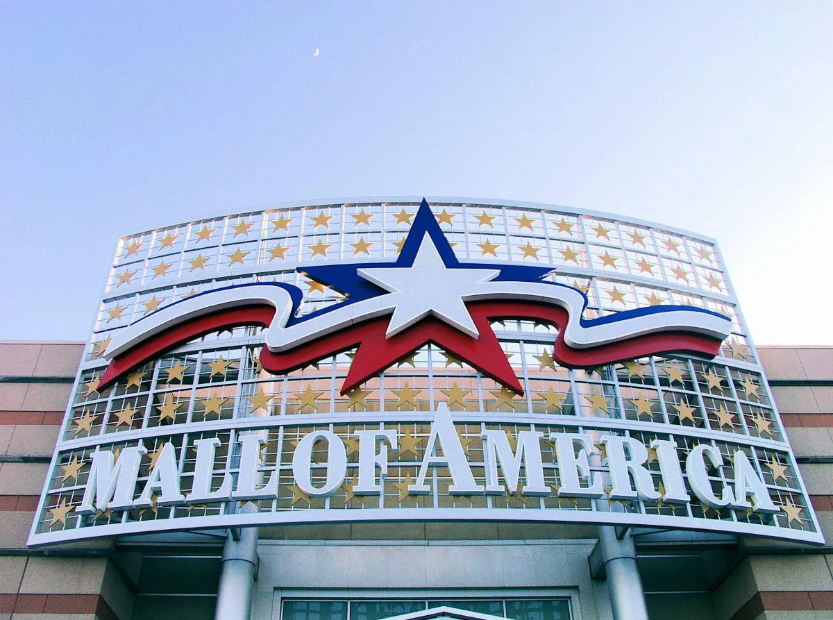 A sign at the Mall of America, the largest in the United States in Minnesota in 2006. (Tim Gans/AFP/Getty Images)