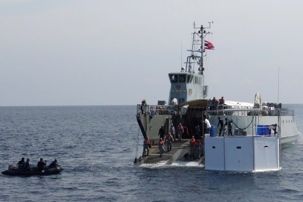Thai navy drags seastead home