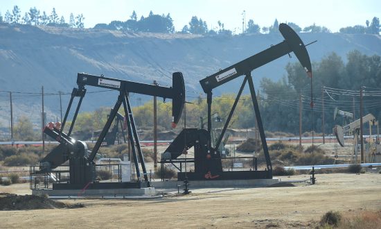 Environmentalists Sue California for Approving New Oil, Gas Wells